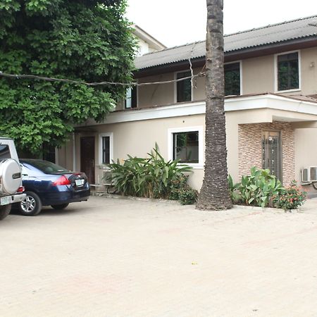 Bluespring Hotel Maryland ภายนอก รูปภาพ