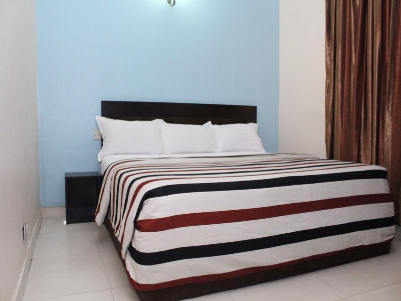 Bluespring Hotel Maryland ภายนอก รูปภาพ